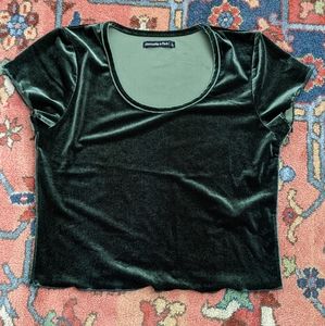 Abercrombie & Fitch Green Velvet Scoop Neck Cropped Tee With Raw Hem Size L